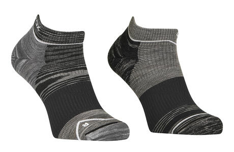 54880-90201-ALPINE_LOW_SOCKS_M_black_raven-B-01