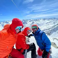 Wildspitze (3.774m, najvyšší vrchol Tirolska, druhý najvyšší kopec v Rakúsku a jeden z najpopulárnejších cieľov v Ötztalských Alpách).