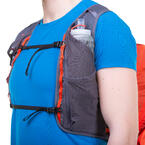 ME-006168_Tupilak_14_Vest_Pack_ME-01415_Magma_Front_Pocket-4350