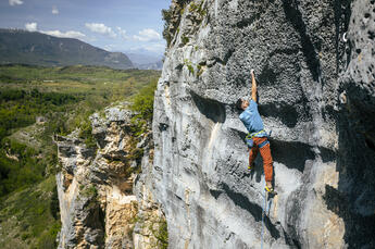 16_A.D_Addazio_Roccamorice_photo_by_F.Guerra_Climbing_Technology_HD