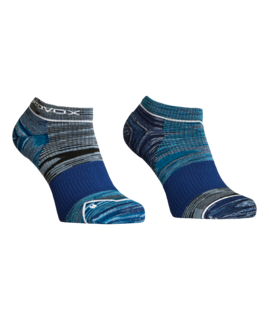54880-54501-ALPINE_LOW_SOCKS_M_blue_nunatak-B-01