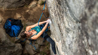 36_L.Gatti_Sasso-Remenno-Val-Masino_Italy-photo_by_E.Veronese-Climbing_Technology_HD