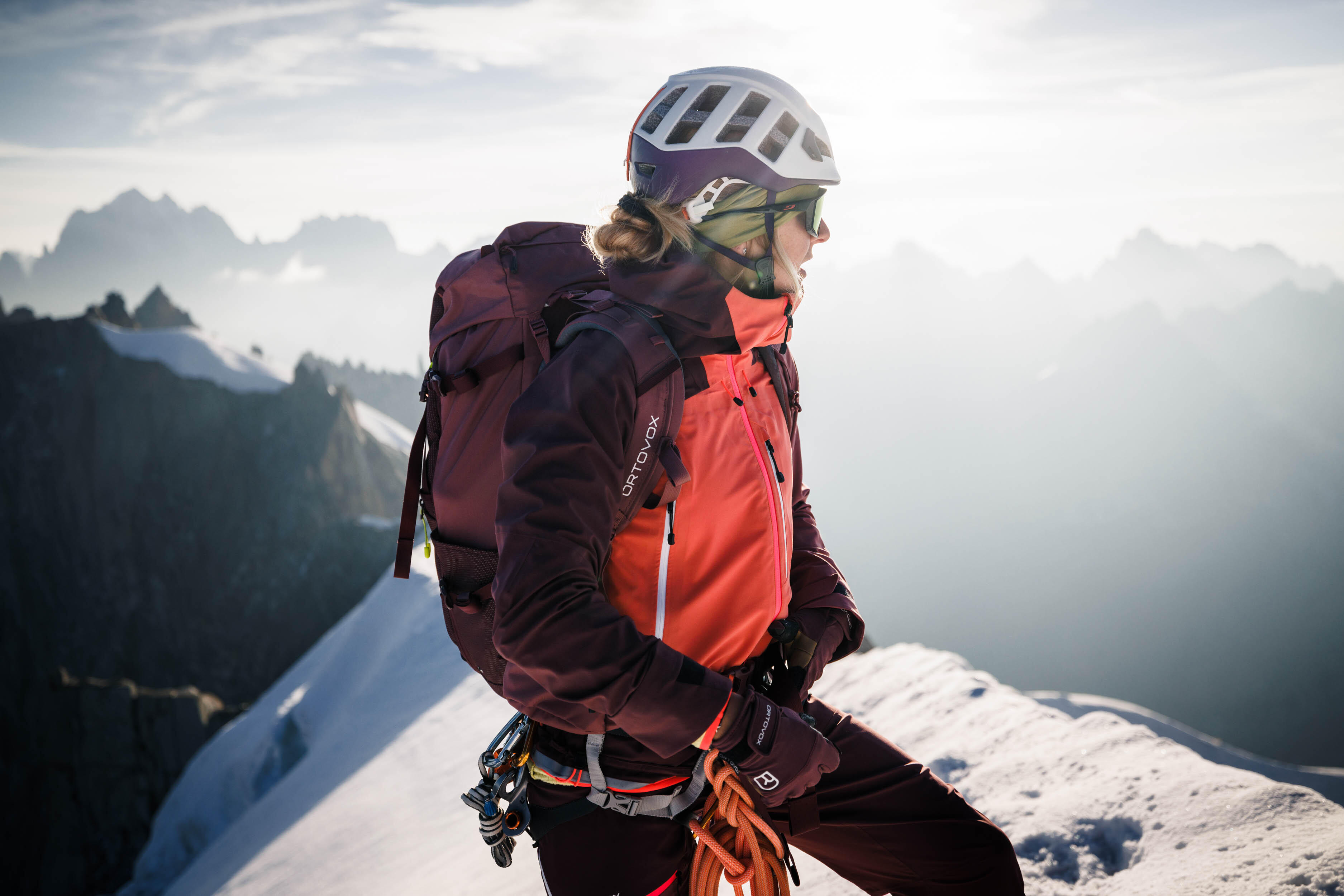 DB_4288_HIGH ALPINE_S23_Charmonix_MaxDraeger_MedRes