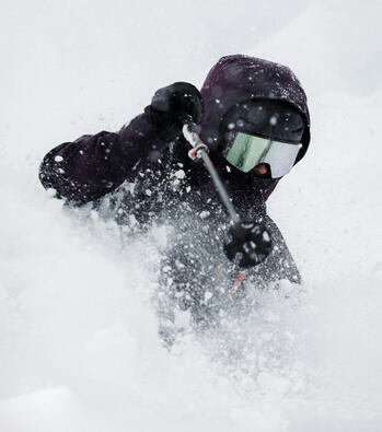 N5A8237_FREERIDE-RAVINE_WS2526_BC_MaxDraeger_color_MedRes (1)