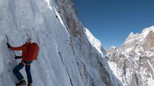 Tom Livingstone Latok - Large_HYPER COULOIR