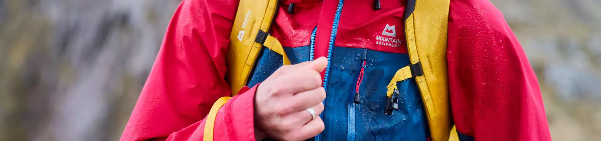 Women_s_waterproof_desktop