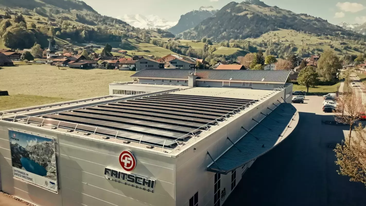 Startseite_Firma-Fritschi-Swiss-Bindings-b1f53bc2-b3e7f3f3@1422w2x