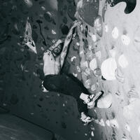 Zakřivená špička a strukturovaná konstrukce