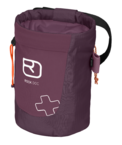159076-48910-34501-FIRST_AID_ROCK_DOC_winetasting-B-01