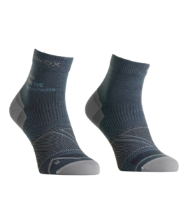 378400-54813-87801-ALPINE_LIGHT_QUARTER_SOCKS_W_dark_arctic_grey-B-01
