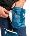 193464-48910-53301-FIRST_AID_ROCK_DOC_heritage_blue-D-01